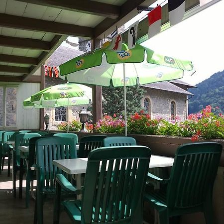 Helvetia Acomodação com café da manhã Troistorrents Exterior foto